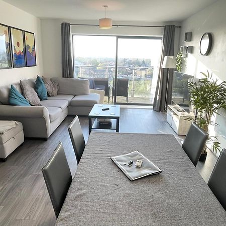 Balcony Marina Apartment With City Skyline Views - Free Secure Parking Manchester Extérieur photo
