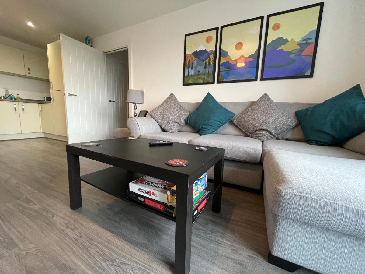 Balcony Marina Apartment With City Skyline Views - Free Secure Parking Manchester Extérieur photo