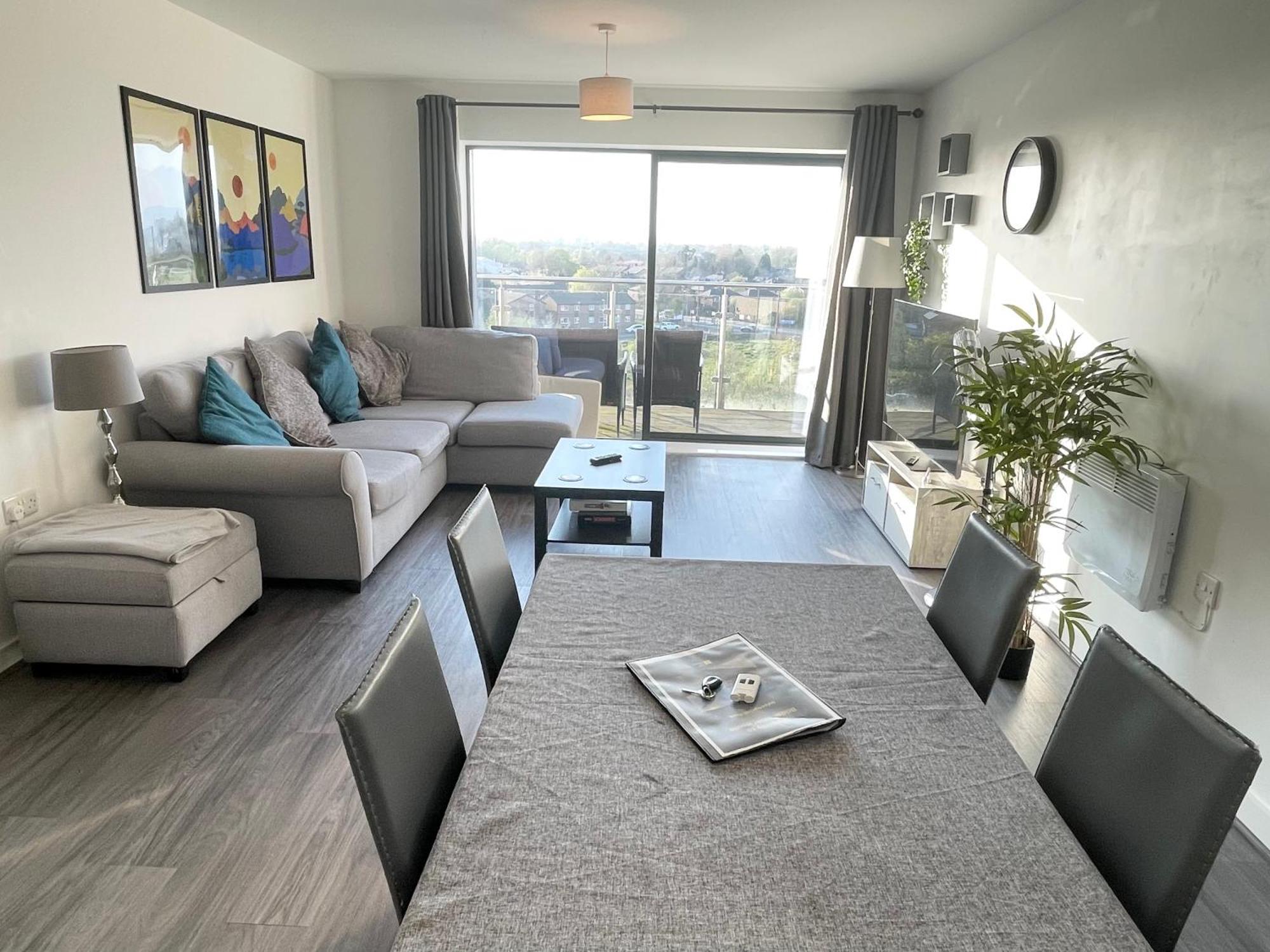 Balcony Marina Apartment With City Skyline Views - Free Secure Parking Manchester Extérieur photo